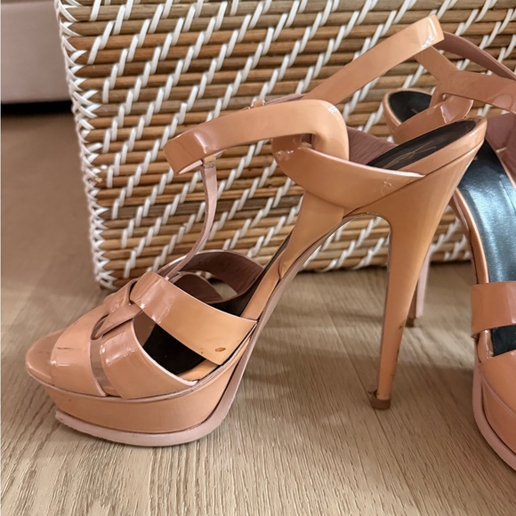 Yves Saint Laurent Pink Cream Platform Shoes - Picture 2 of 5